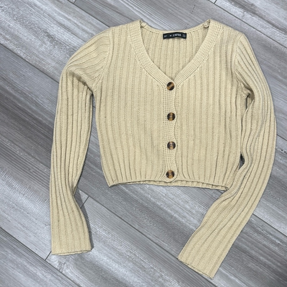 Zaful Cream Button Down Cropped Sweater